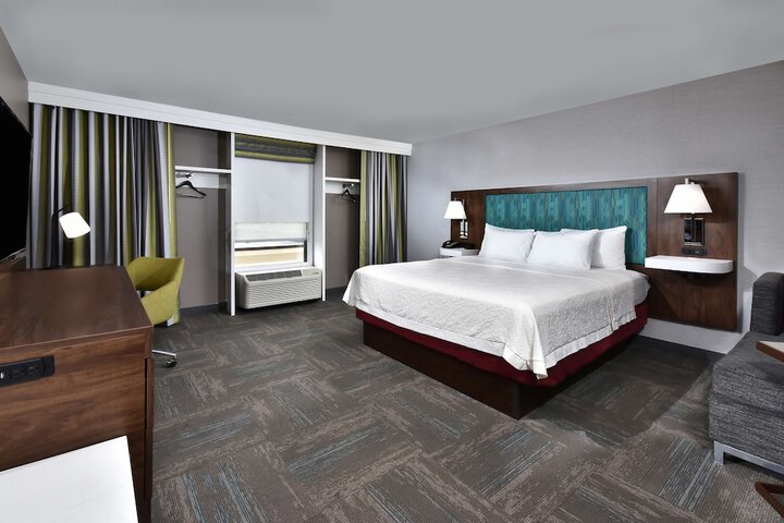 Room 21 of 37