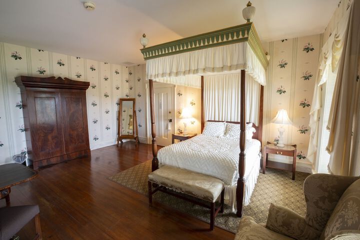 Room 21 of 47