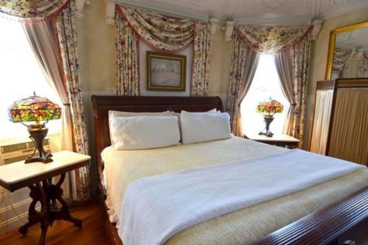 Room 65 of 130