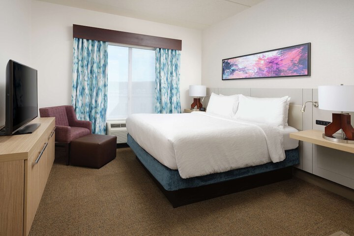 Room 9 of 36
