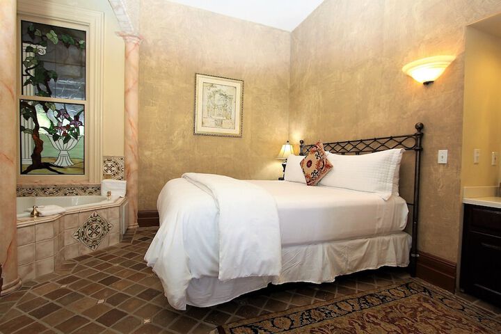 Room 30 of 72