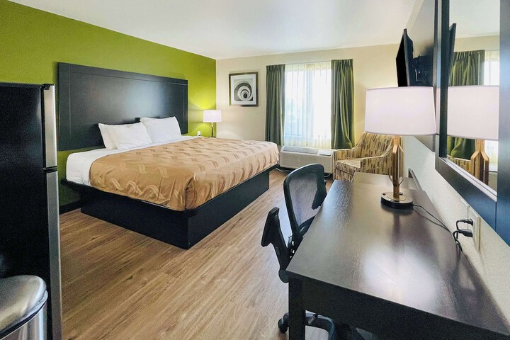 Quality Inn & Suites Lake Charles South