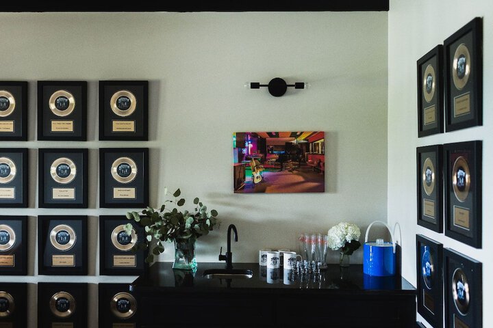Room 63 of 74