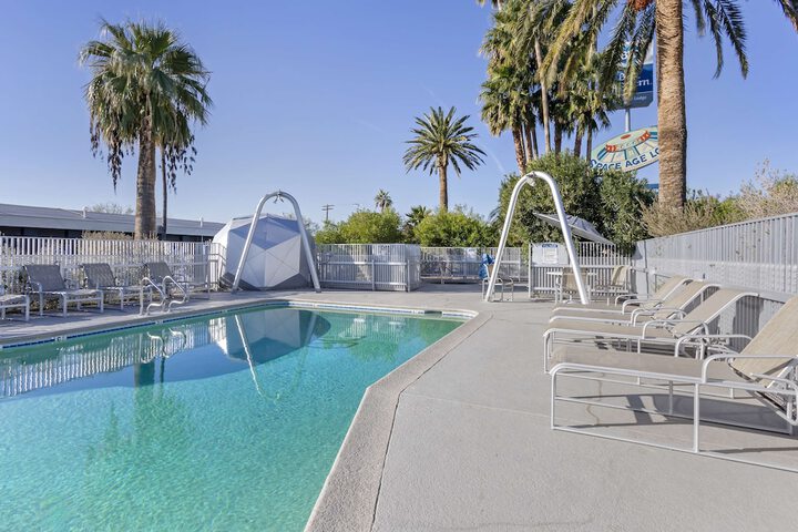 Pool 6 of 32