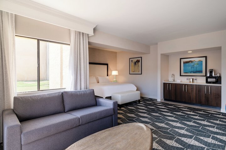 Crowne Plaza Phoenix - Chandler Golf Resort by IHG