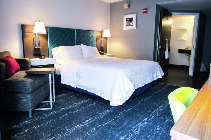 Room 100 of 169