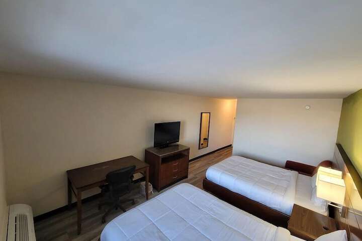 Room 9 of 21
