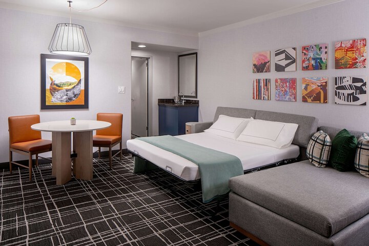 Room 14 of 58