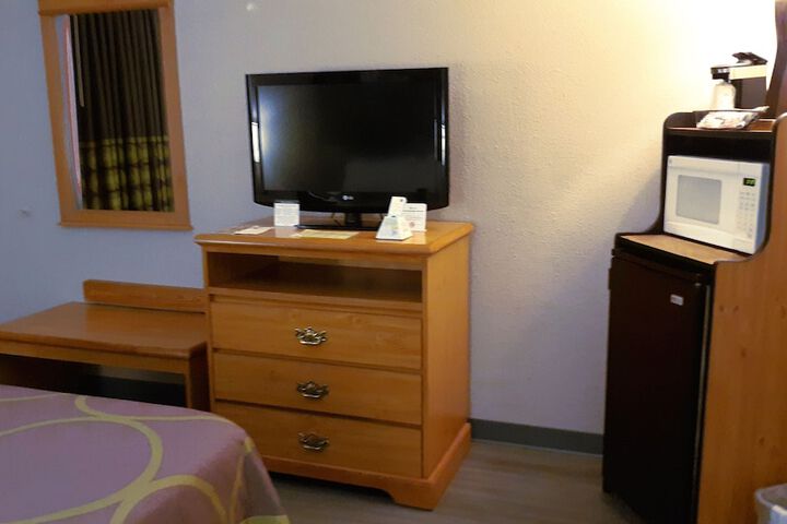 Room 30 of 72