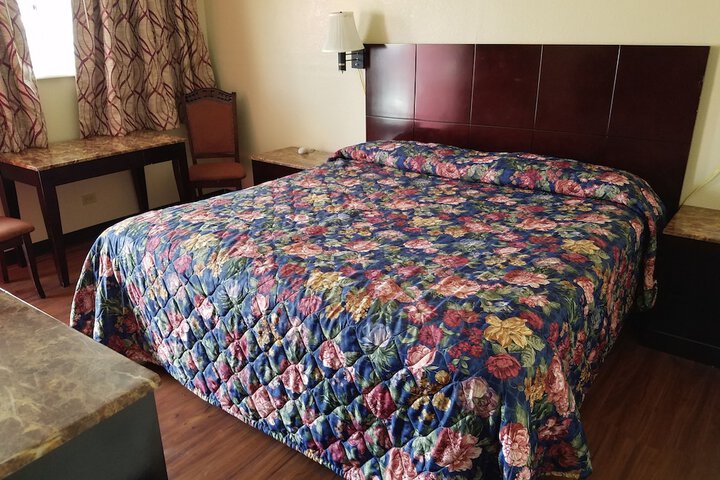 Luxury Inn & RV Park