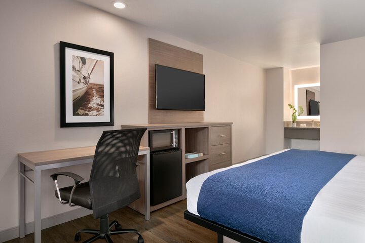 Room 15 of 31