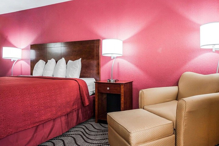 Room 21 of 27