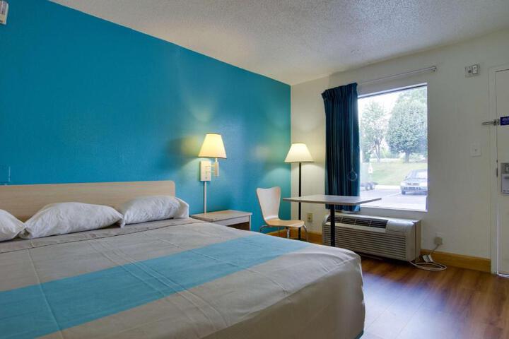 Motel 6-Atlanta GA
