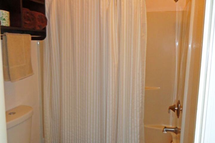 Room 14 of 60
