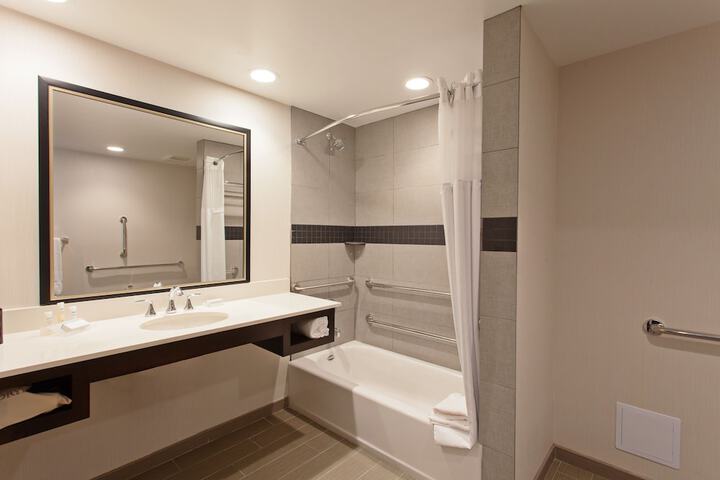 Hilton Garden Inn Irvine / Orange County Airport