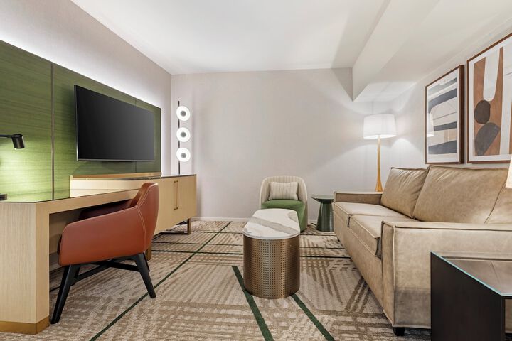 Room 62 of 85