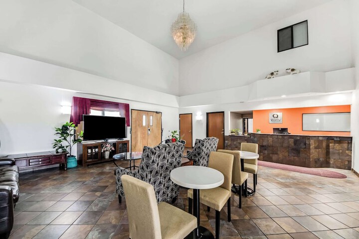 Hotel Interior 12 of 46