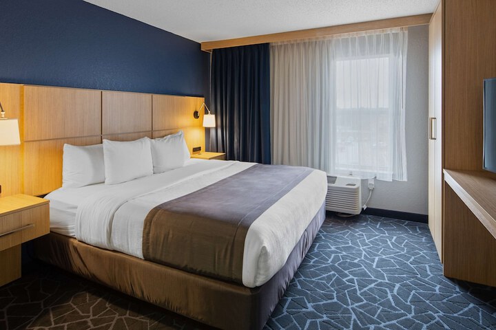 Room 17 of 29