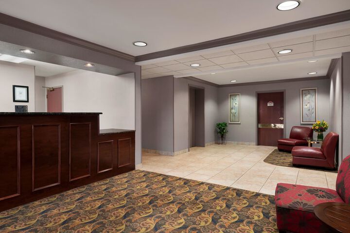 Hotel Interior 5 of 28