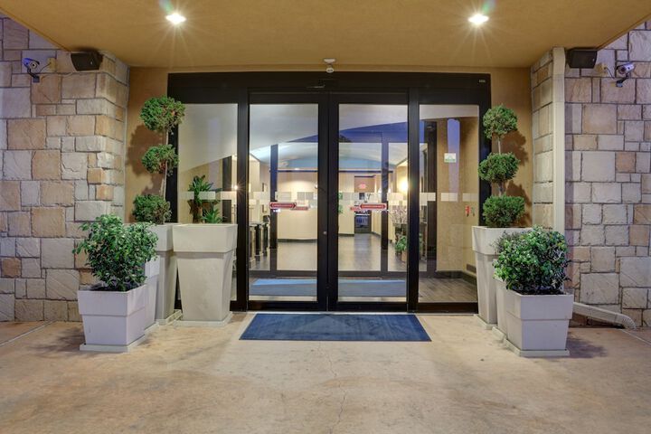 Hotel 3 of 55