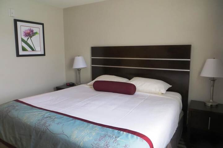 Room 21 of 35