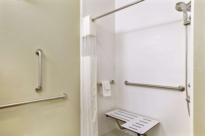 Room 12 of 31