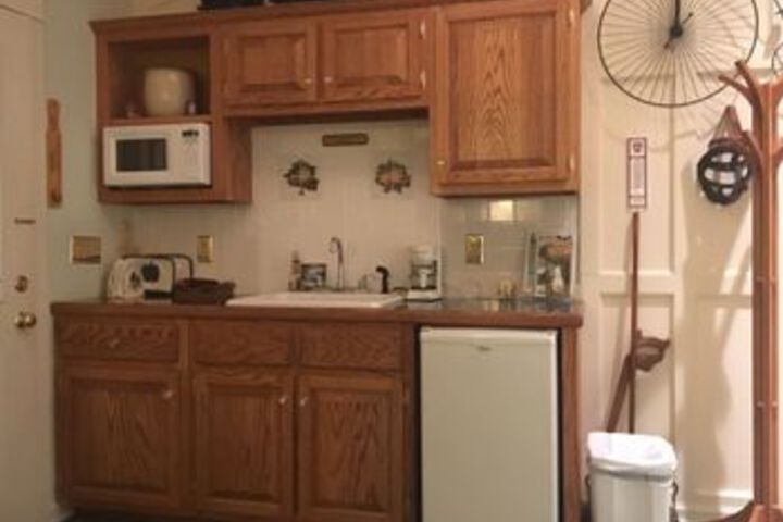 Red Barn Village Bed and Breakfast