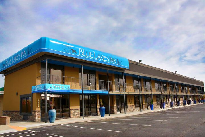 Blue Lakes Inn & Extended Stay
