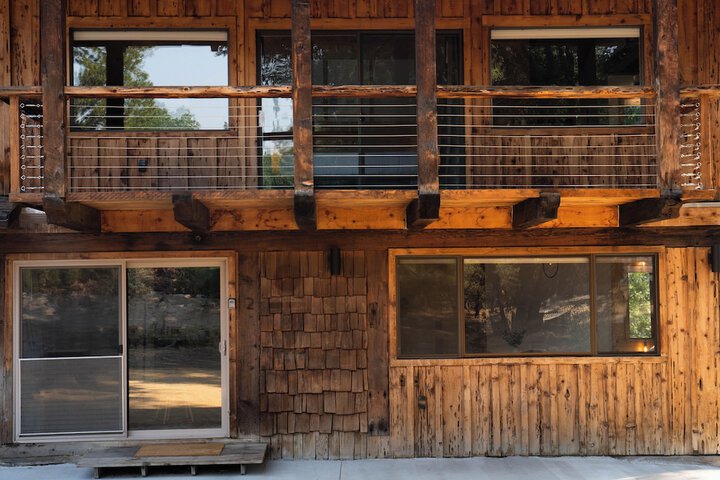Basecamp Lodge