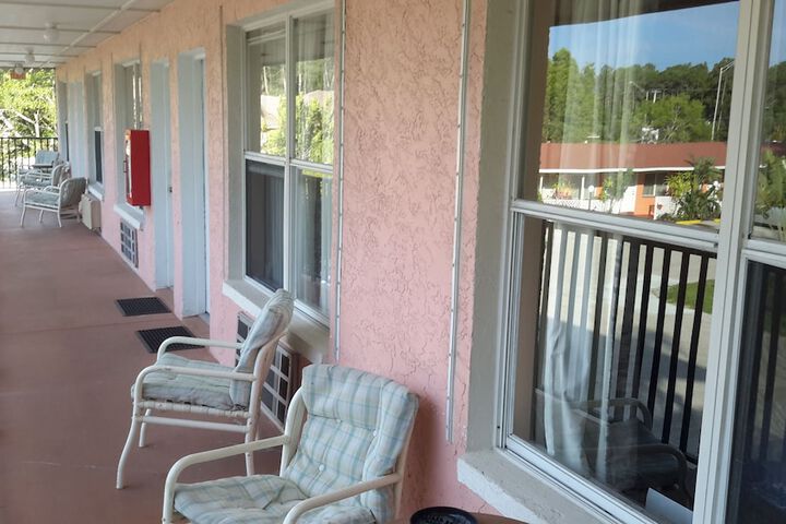 Contys Motel