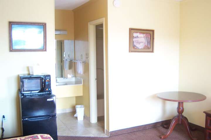Room 26 of 32