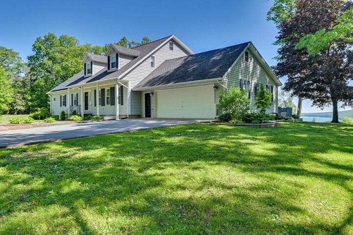 Finger Lakes Vacation Rental w / Hot Tub & Pool
