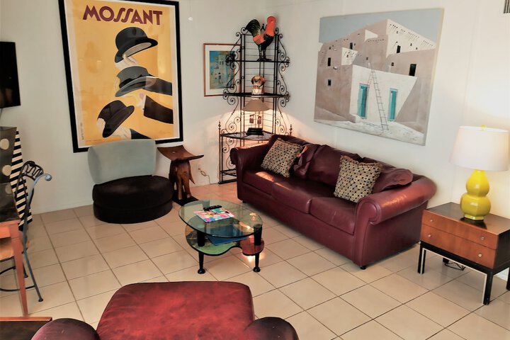 Room 108 of 177