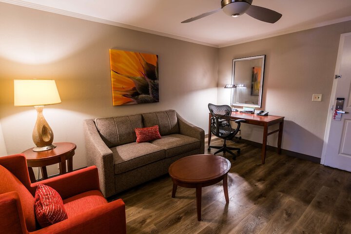 Room 51 of 85