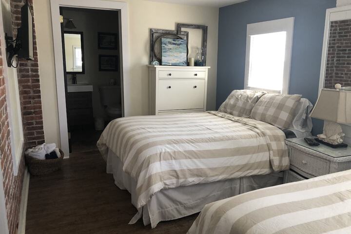 Room 46 of 74