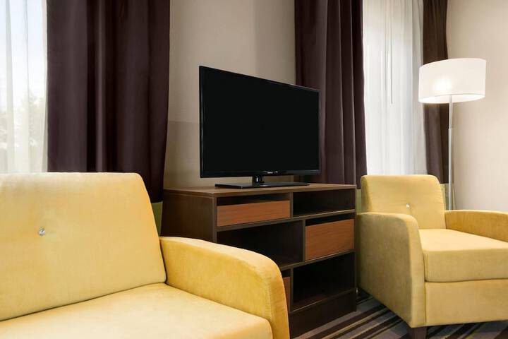 Super 8 by Wyndham Hershey Chocolate Avenue