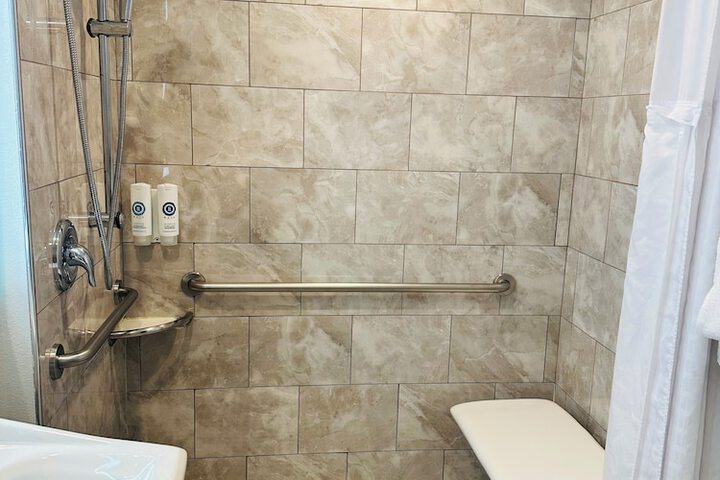 Comfort Inn & Suites Mundelein-Vernon Hills