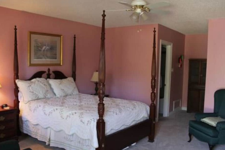 Room 49 of 109