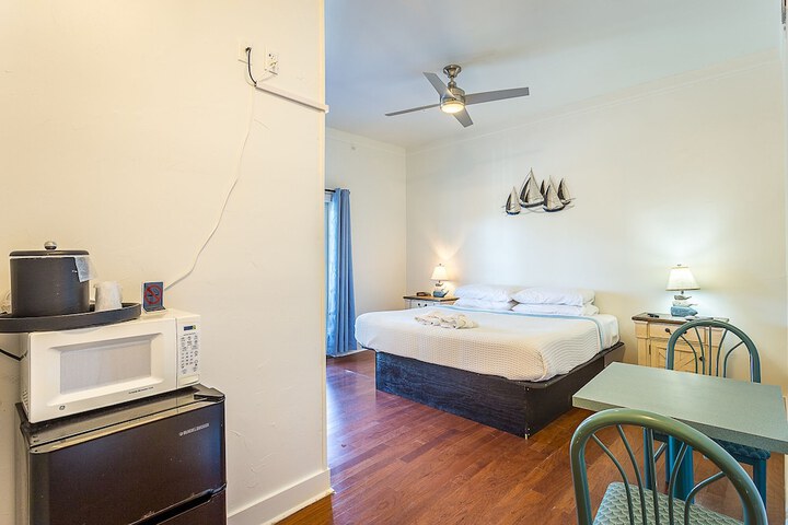Room 63 of 76