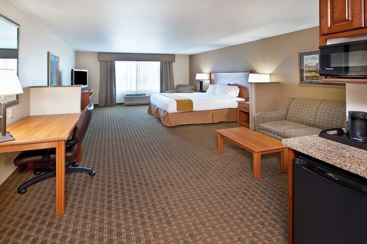 Room 21 of 32