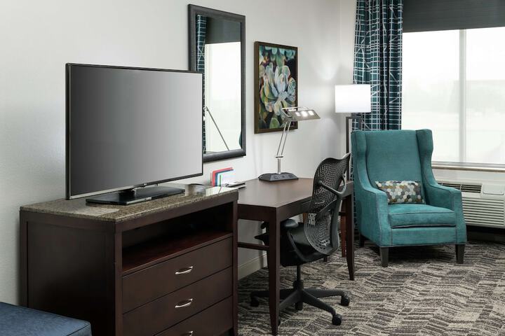 Room 17 of 47