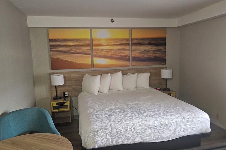 Room 29 of 49