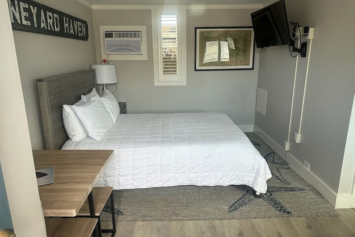 Room 93 of 231