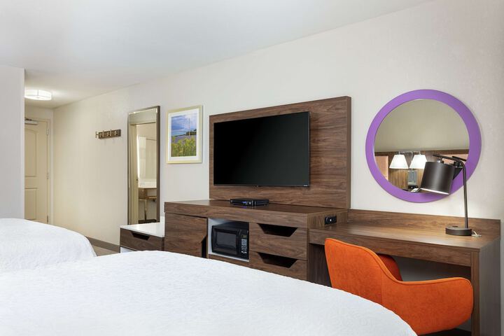 Room 12 of 35