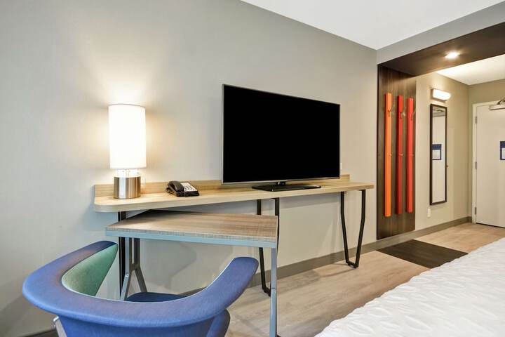 Room 20 of 35