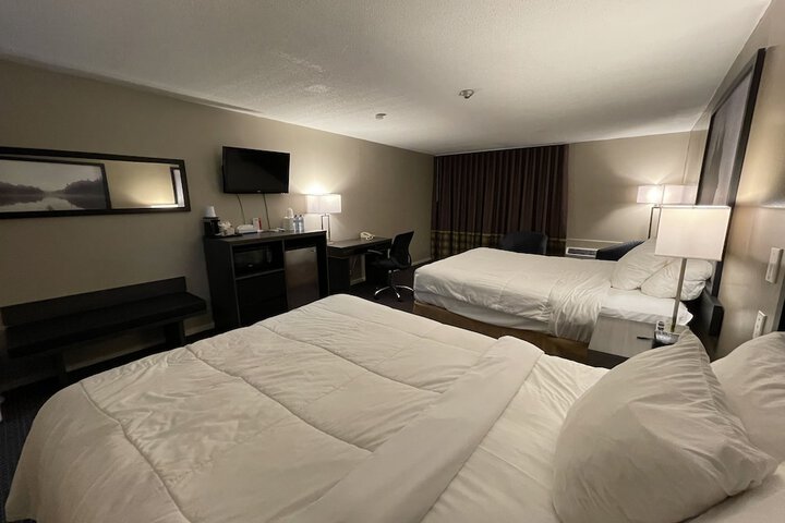 Room 33 of 58