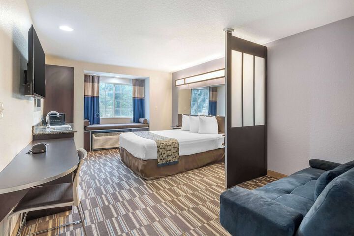 Room 16 of 43