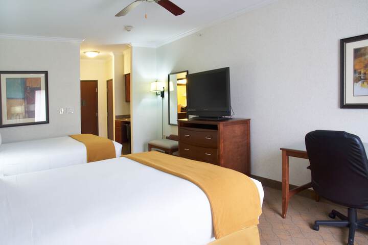 Holiday Inn Express & Suites Lufkin South by IHG