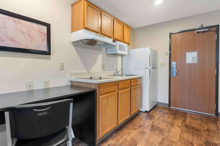 WoodSpring Suites Orlando South