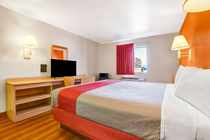 Motel 6 Espanola NM